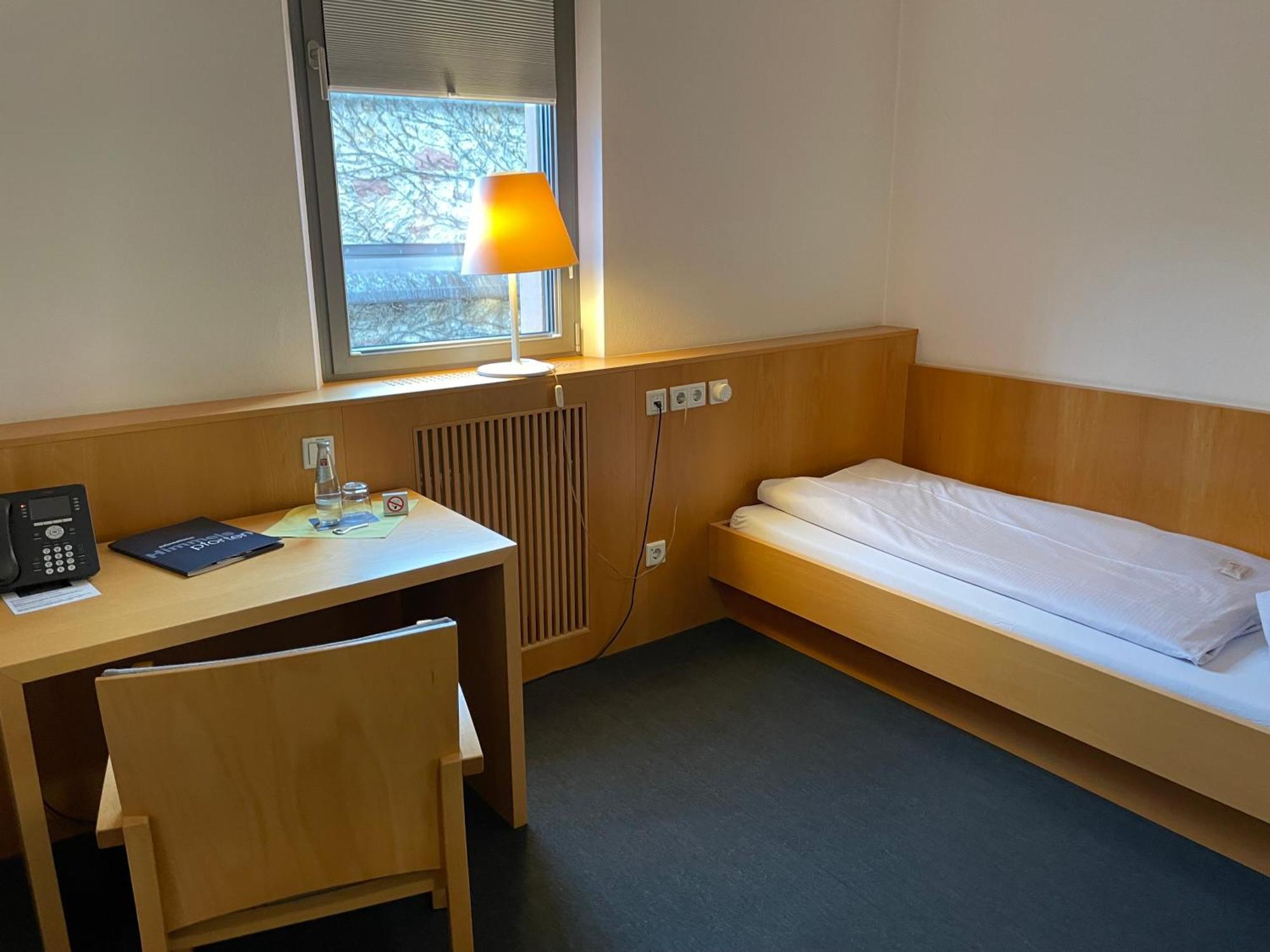 Tagungshaus Himmelspforten - Self Check-In เวิร์ซบวร์ก ภายนอก รูปภาพ